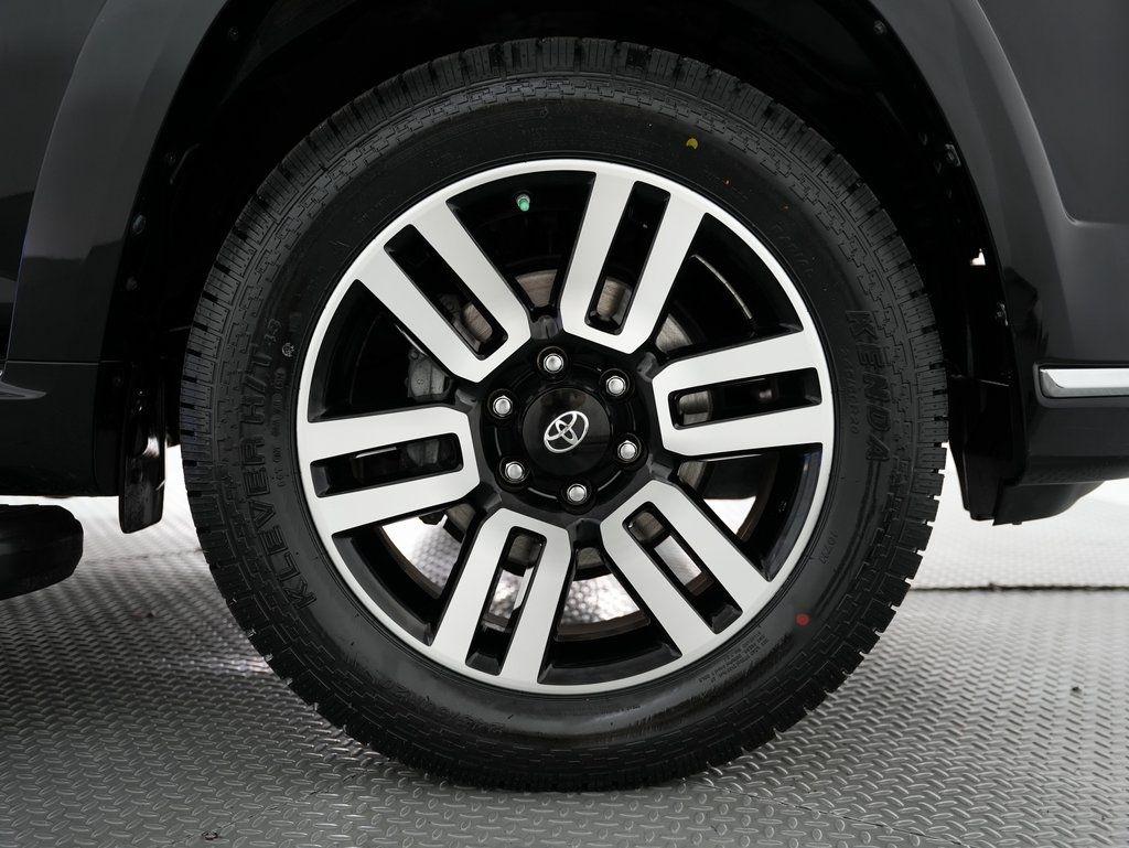 Toyota 4Runner Limited Nightshade 2WD (Natl) 2019