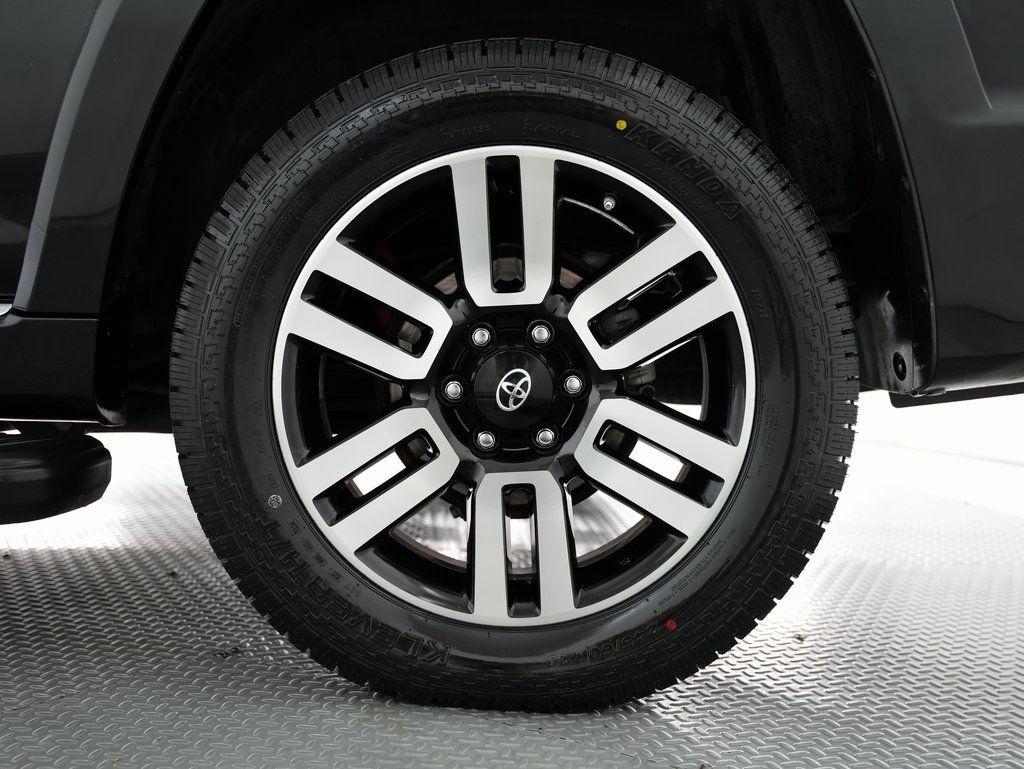 Toyota 4Runner Limited Nightshade 2WD (Natl) 2019