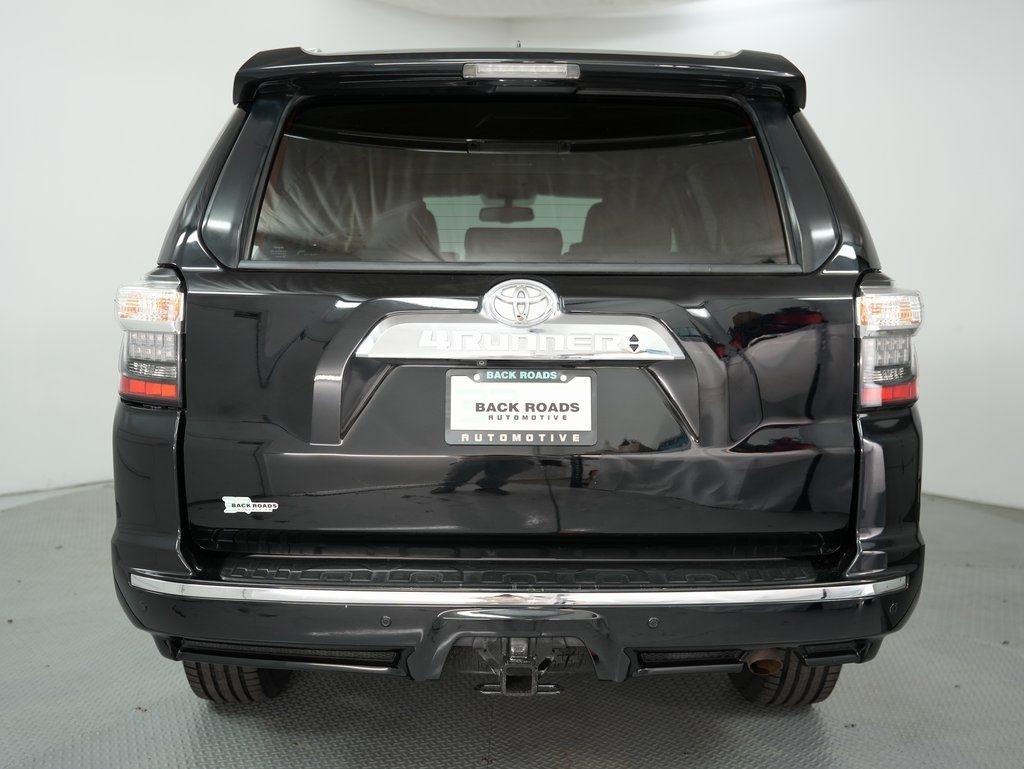 Toyota 4Runner Limited Nightshade 2WD (Natl) 2019