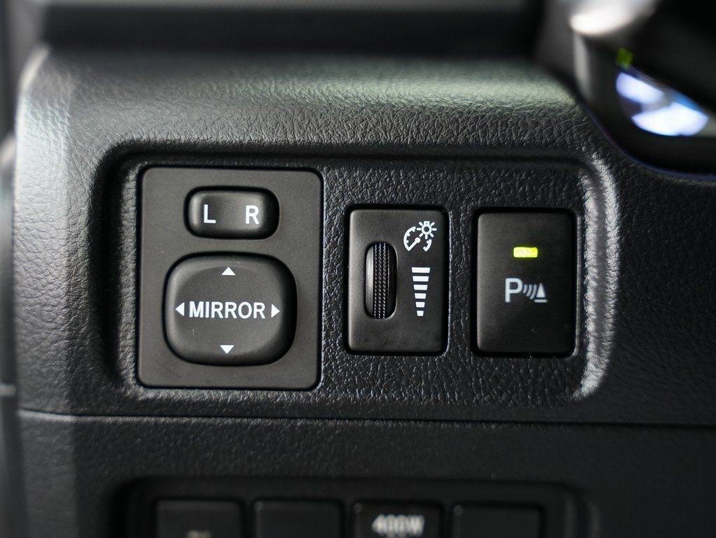 Toyota 4Runner Limited Nightshade 2WD (Natl) 2019