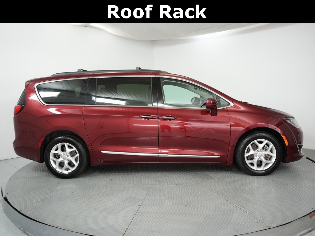 Chrysler Pacifica Touring-L FWD 2017