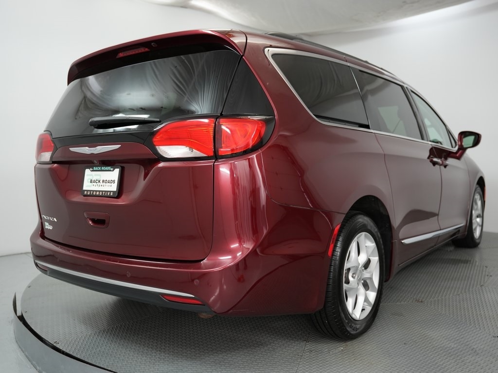 Chrysler Pacifica Touring-L FWD 2017