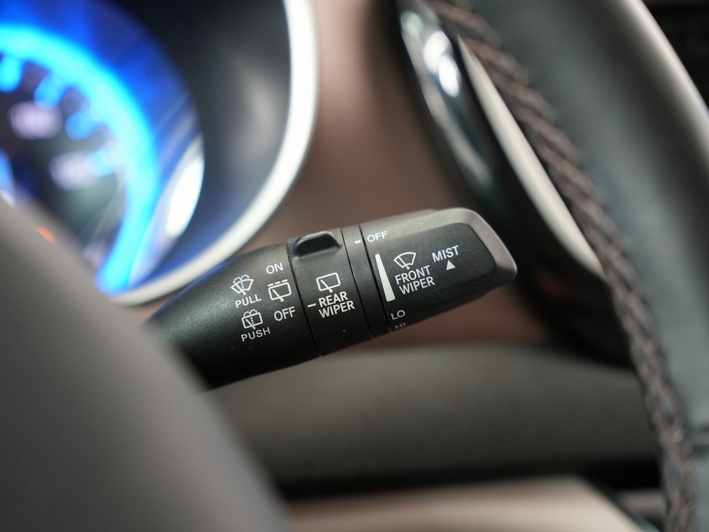 Chrysler Pacifica Touring-L FWD 2017