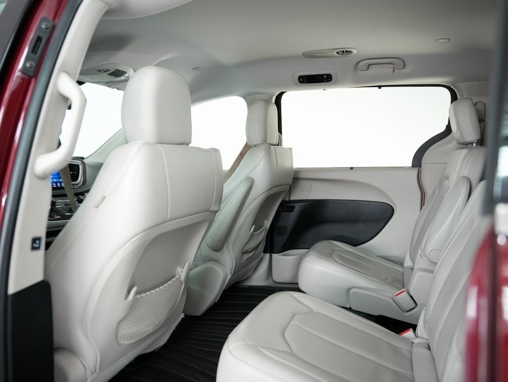 Chrysler Pacifica Touring-L FWD 2017