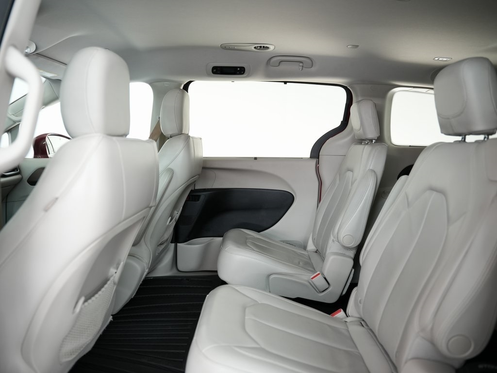 Chrysler Pacifica Touring-L FWD 2017