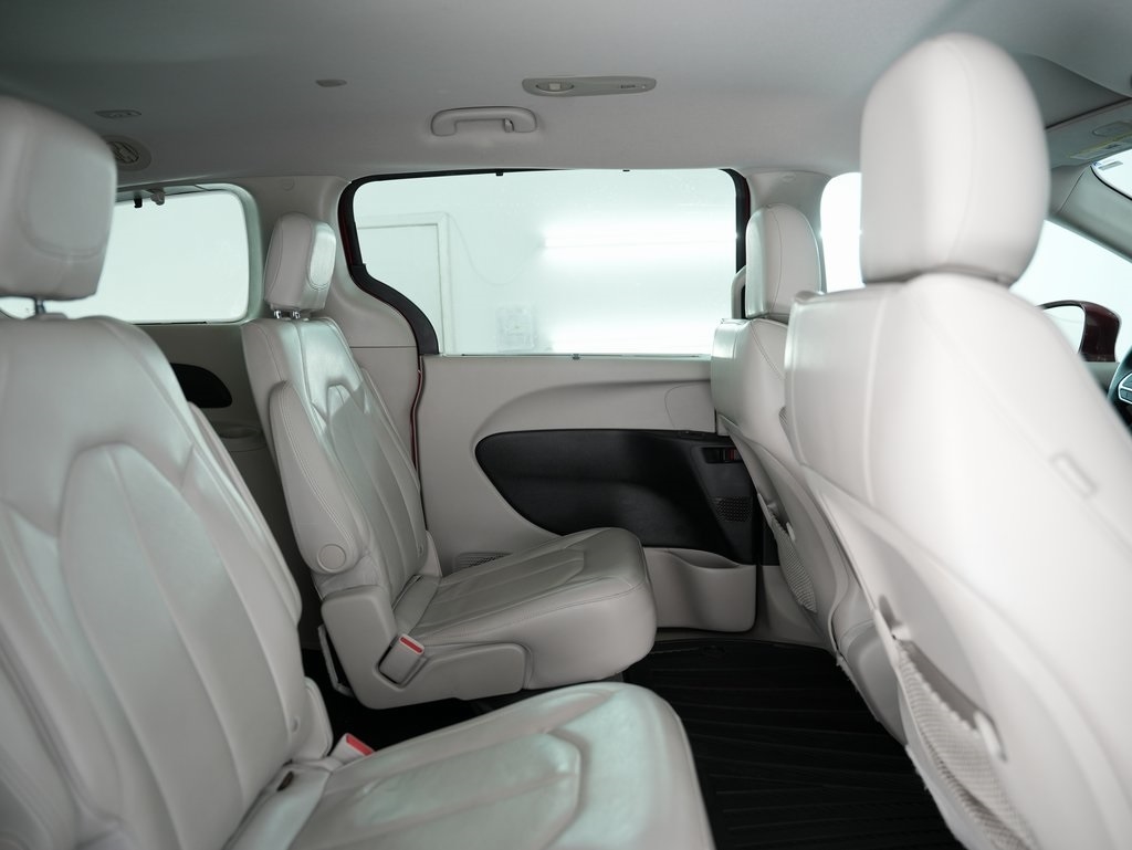 Chrysler Pacifica Touring-L FWD 2017