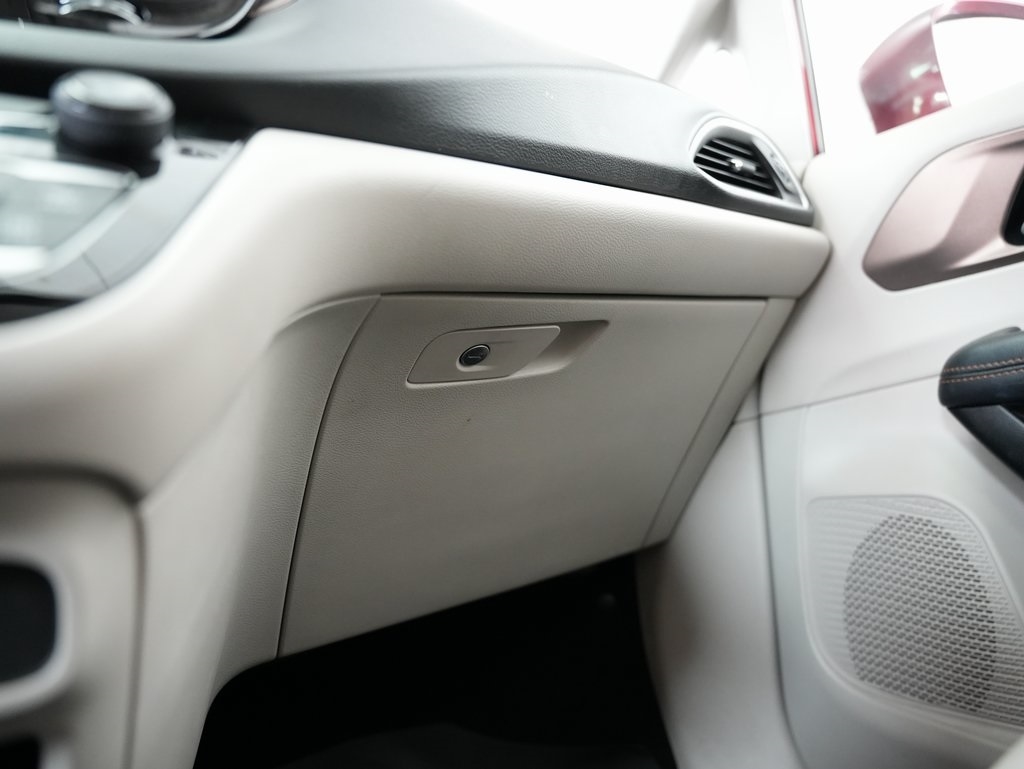 Chrysler Pacifica Touring-L FWD 2017