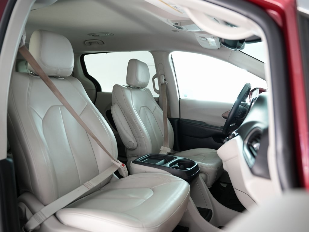 Chrysler Pacifica Touring-L FWD 2017