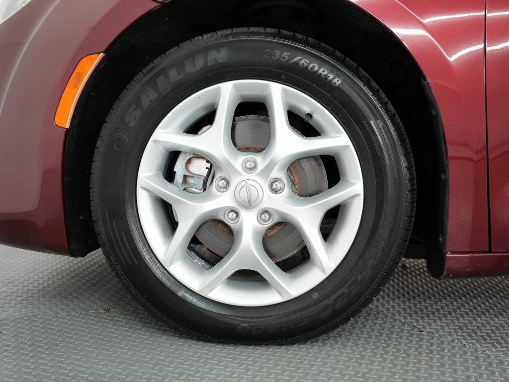 Chrysler Pacifica Touring-L FWD 2017