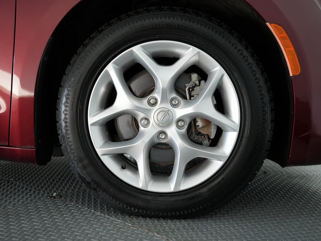 Chrysler Pacifica Touring-L FWD 2017