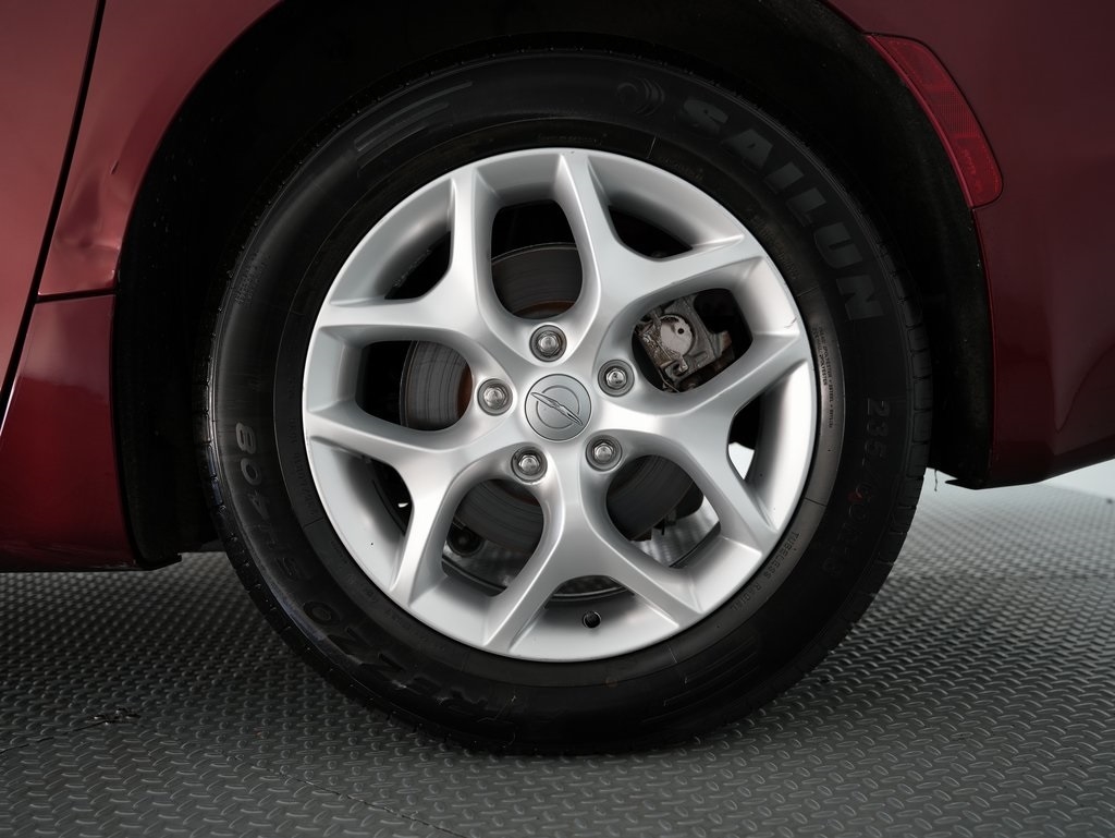 Chrysler Pacifica Touring-L FWD 2017