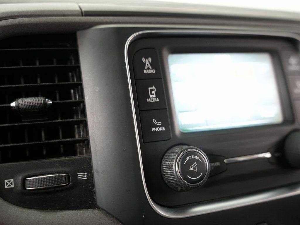 RAM 1500 Express 4x4 Quad Cab 6'4" Box 2017