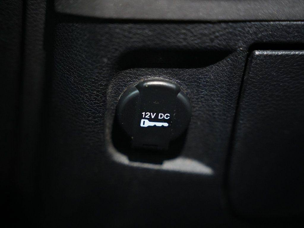 RAM 1500 Express 4x4 Quad Cab 6'4" Box 2017