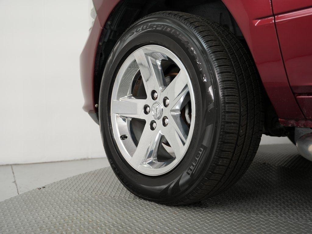 RAM 1500 Express 4x4 Quad Cab 6'4" Box 2017