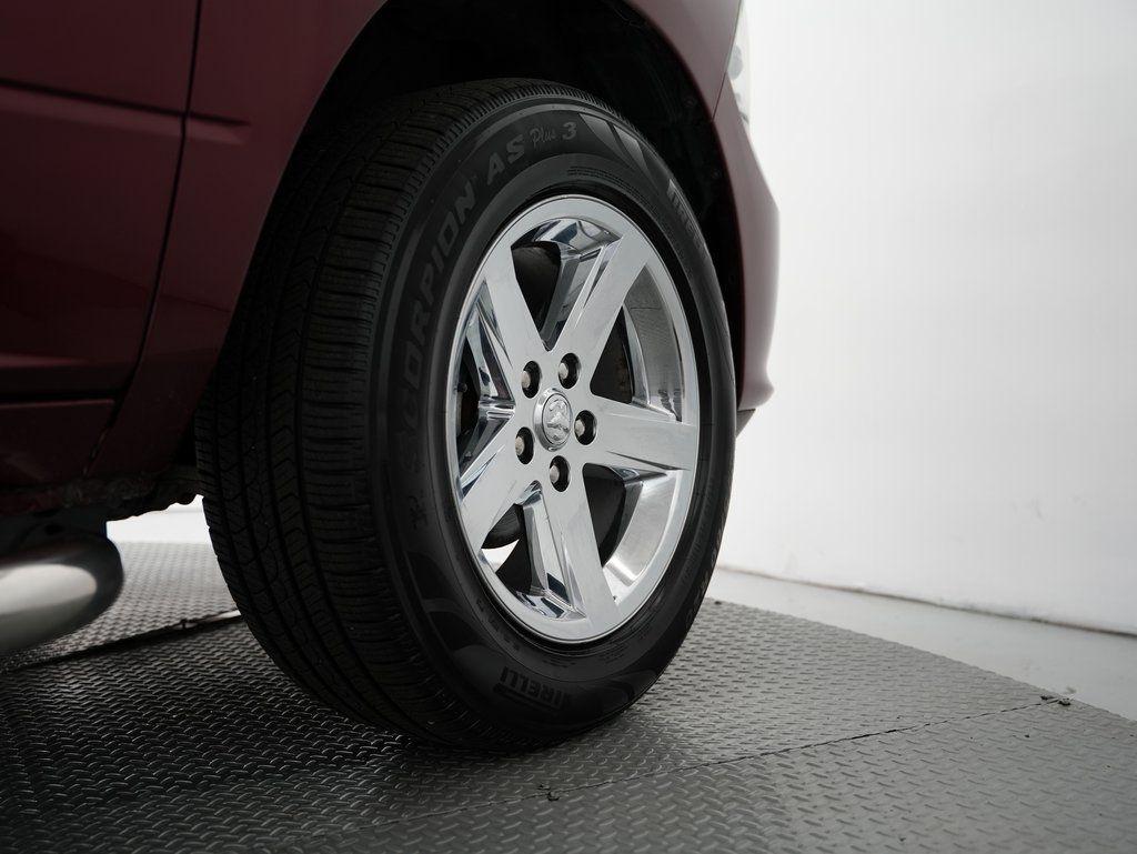 RAM 1500 Express 4x4 Quad Cab 6'4" Box 2017