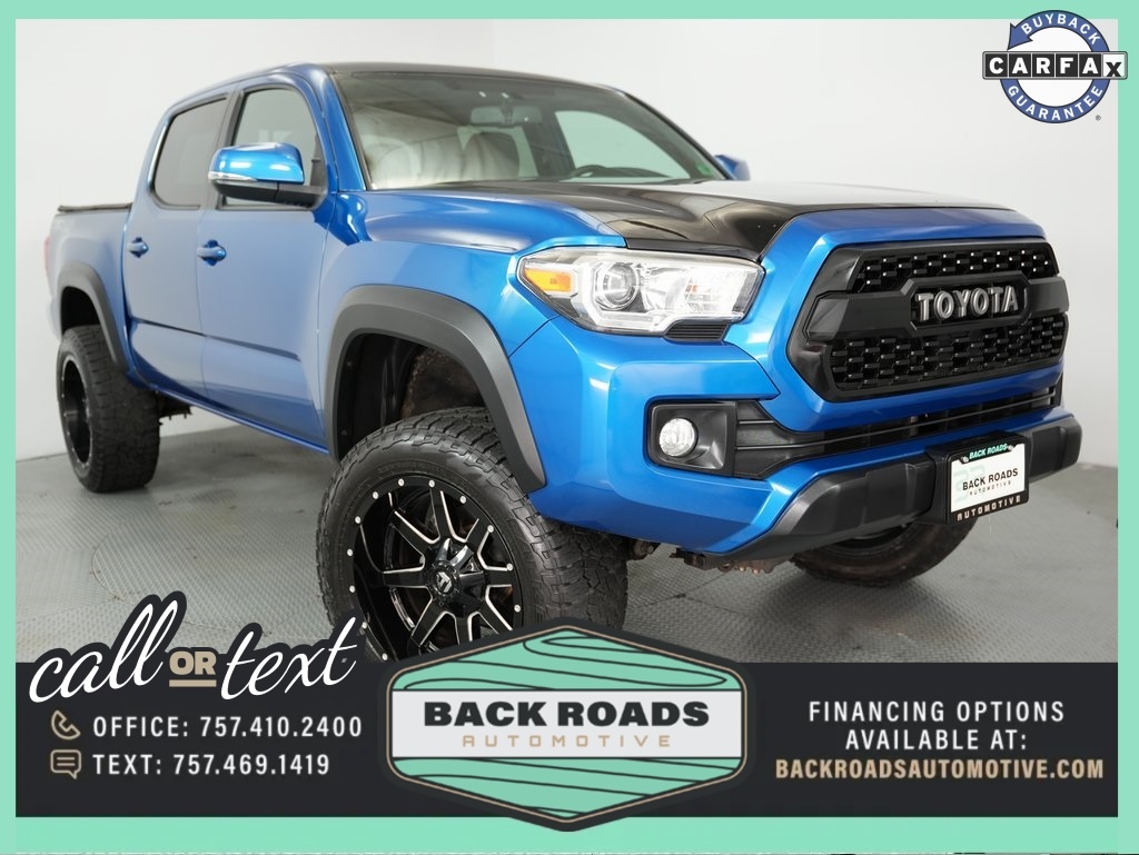 2017 Toyota Tacoma SR5 Double Cab 5' Bed V6 4x4 AT (Natl)