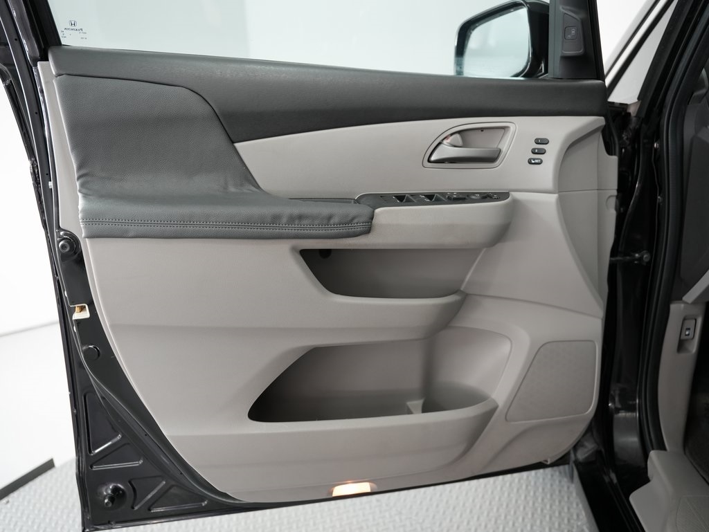 Honda Odyssey 5dr Touring 2011