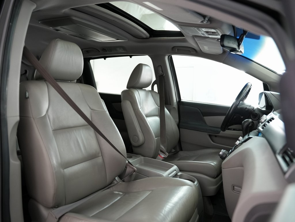 Honda Odyssey 5dr Touring 2011