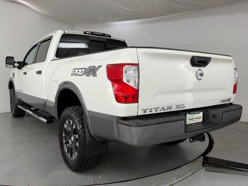 Nissan Titan XD 4x4 Diesel Crew Cab PRO-4X 2019