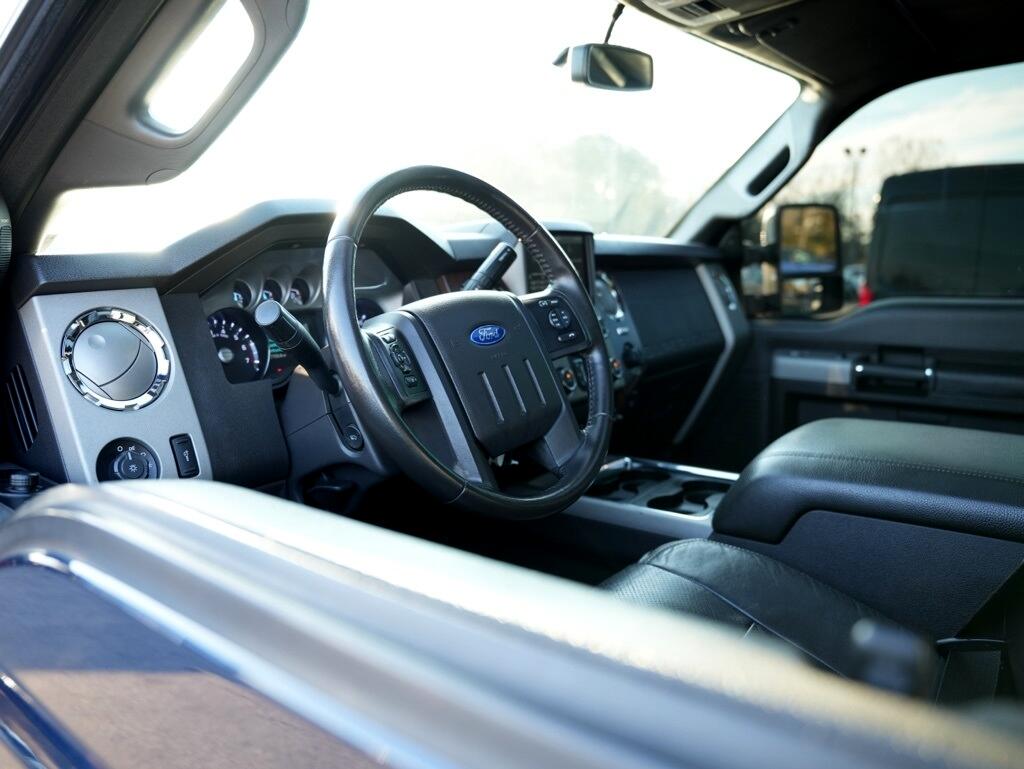 Ford Super Duty F-350 SRW 4WD Crew Cab 156" King Ranch 2015