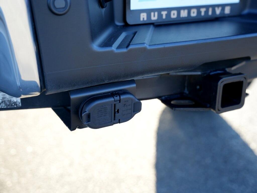 Ford Super Duty F-350 SRW 4WD Crew Cab 156" King Ranch 2015