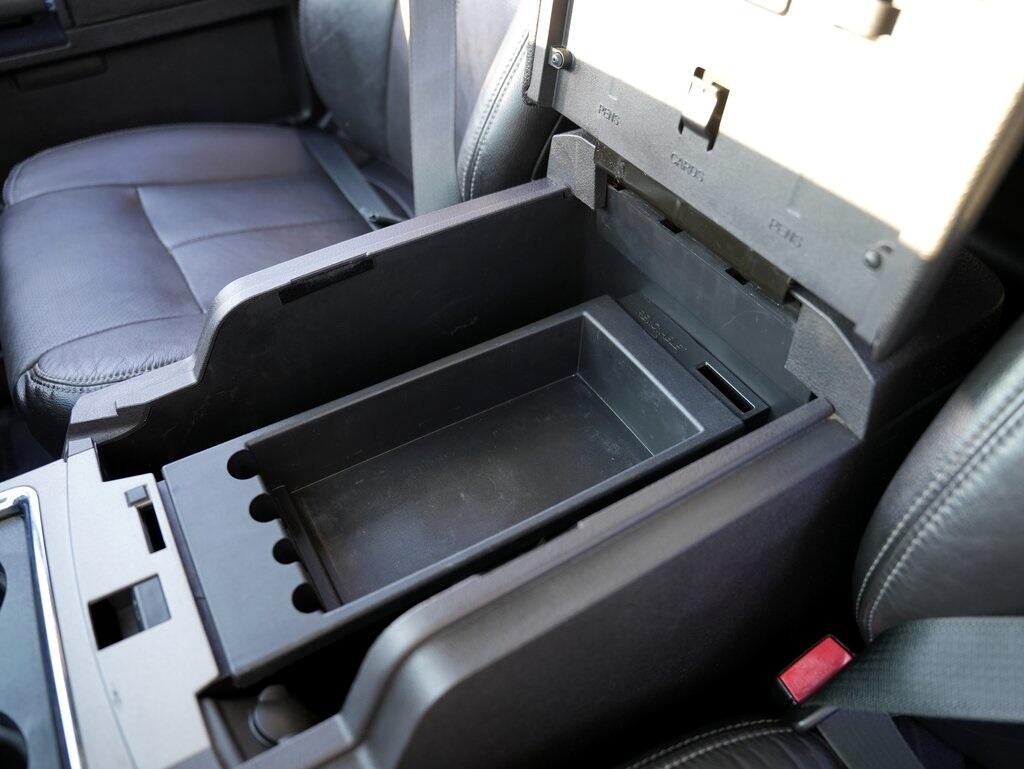 Ford Super Duty F-350 SRW 4WD Crew Cab 156" King Ranch 2015