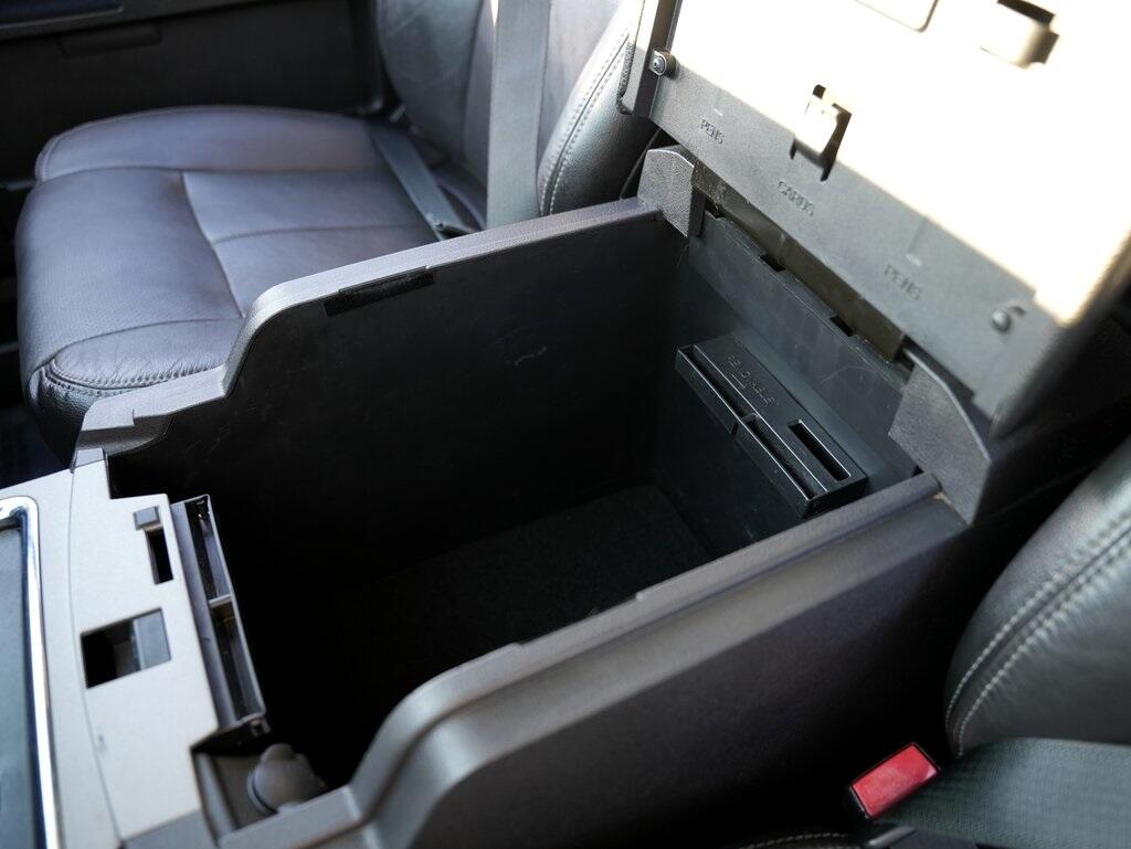 Ford Super Duty F-350 SRW 4WD Crew Cab 156" King Ranch 2015