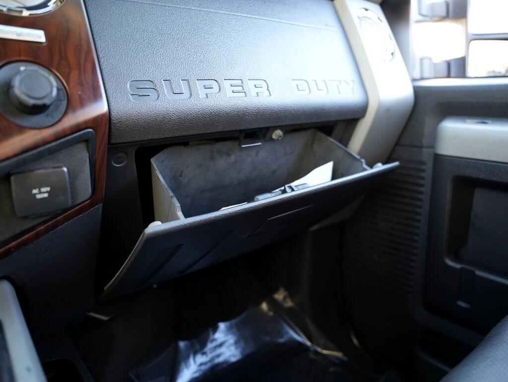 Ford Super Duty F-350 SRW 4WD Crew Cab 156" King Ranch 2015