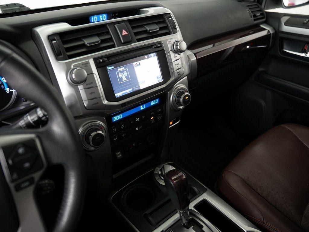 Toyota 4Runner TRD Off Road Premium 4WD (Natl) 2018