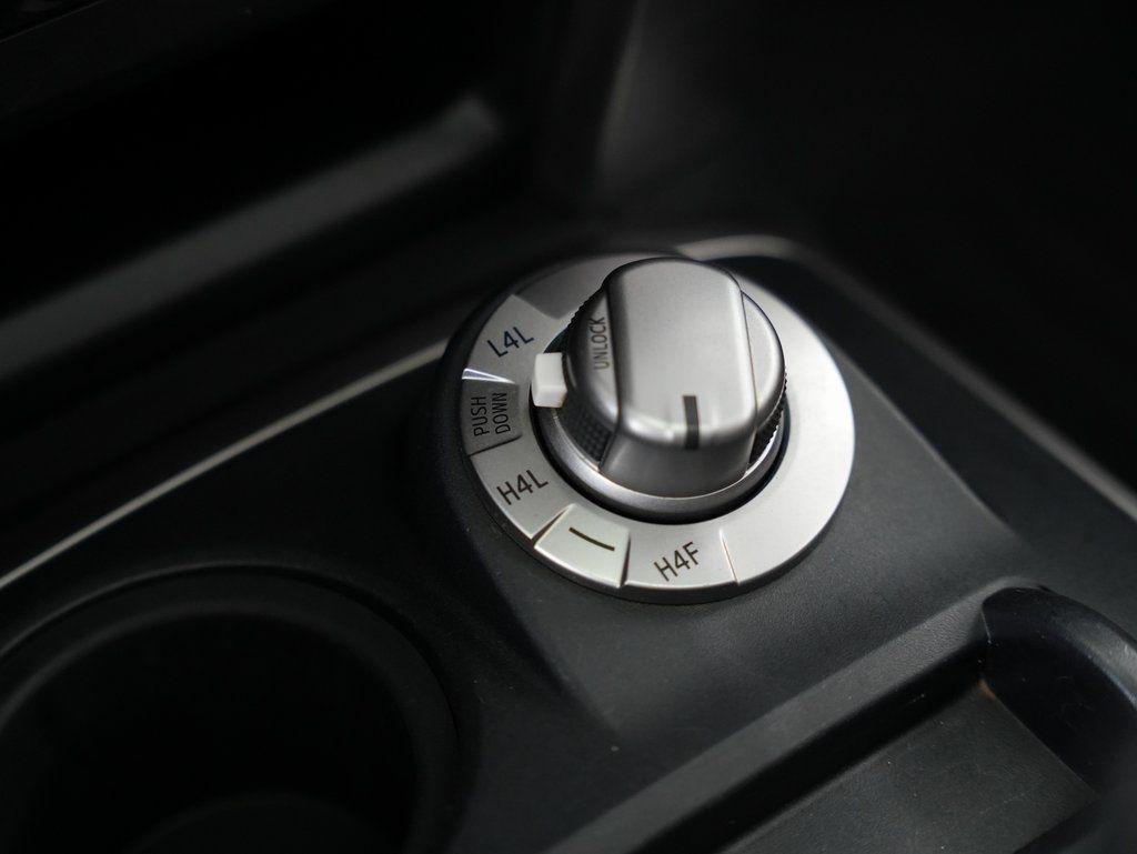 Toyota 4Runner TRD Off Road Premium 4WD (Natl) 2018