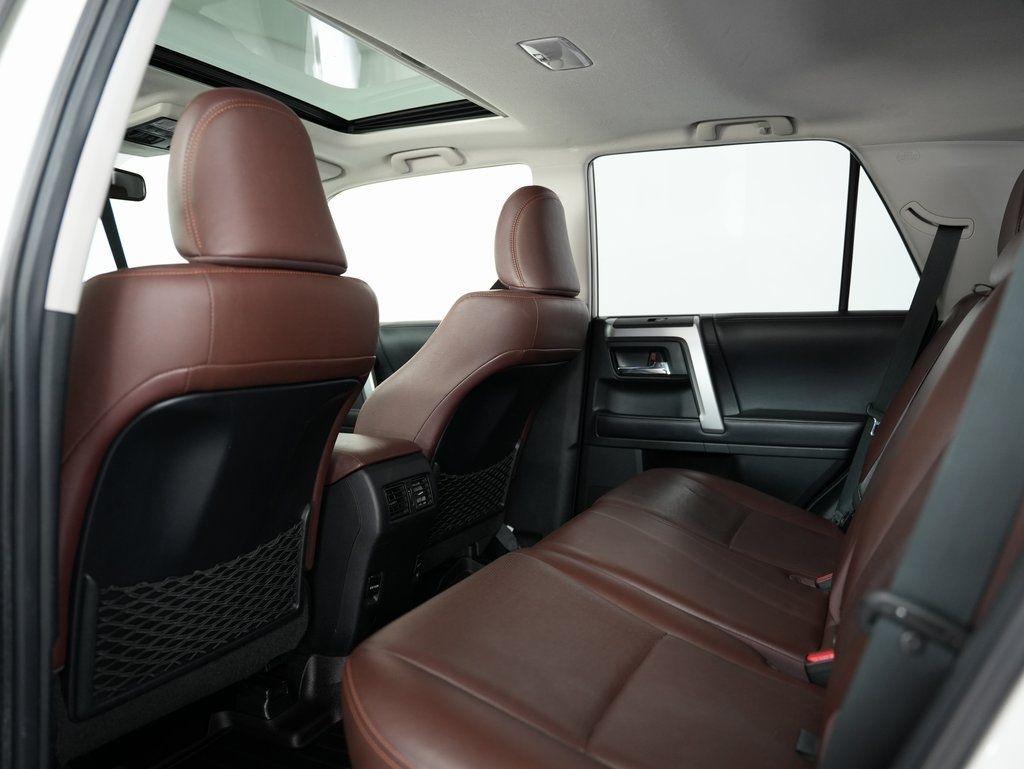 Toyota 4Runner TRD Off Road Premium 4WD (Natl) 2018