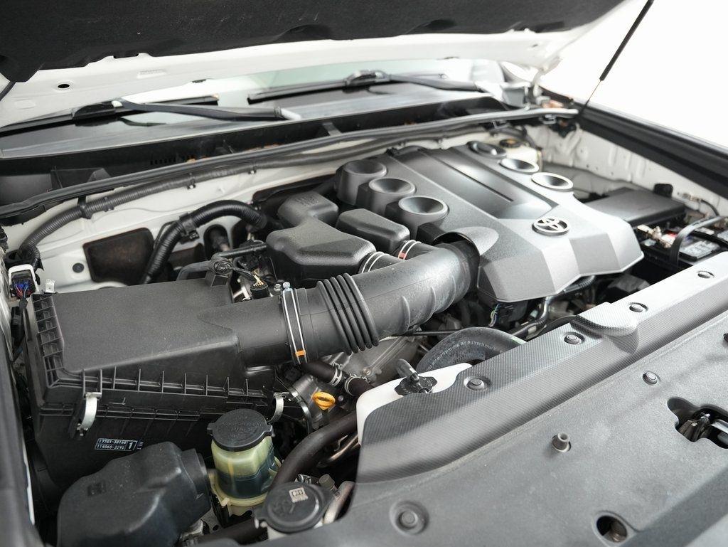 Toyota 4Runner TRD Off Road Premium 4WD (Natl) 2018