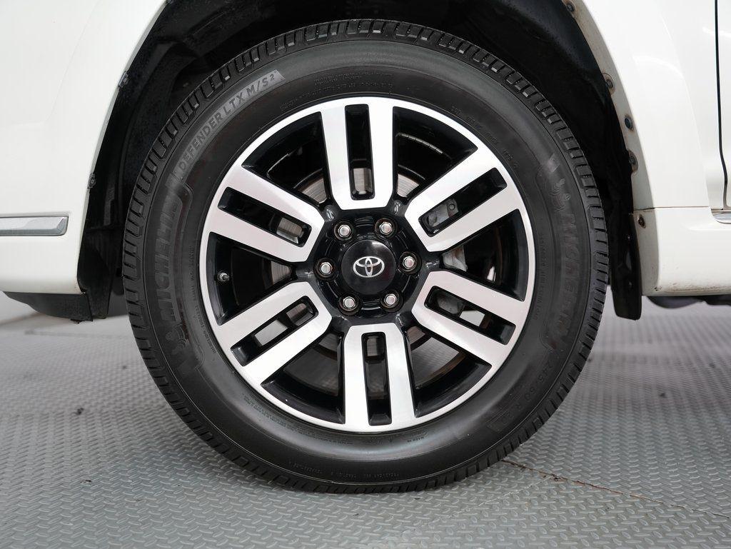 Toyota 4Runner TRD Off Road Premium 4WD (Natl) 2018