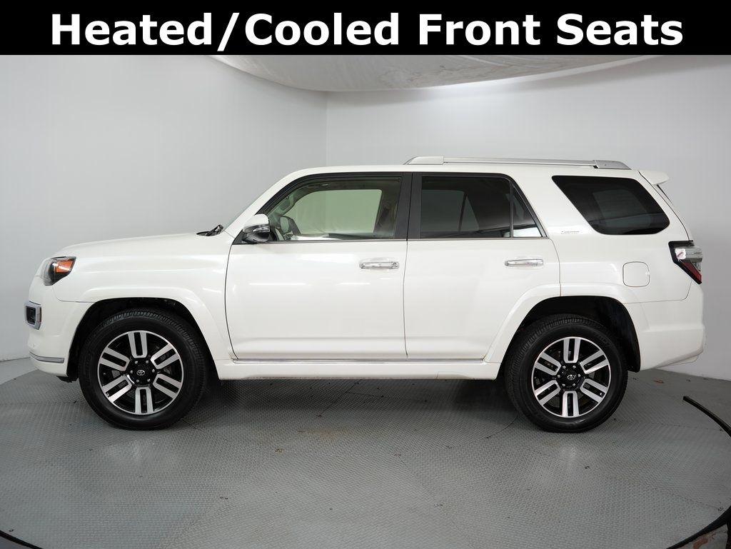 Toyota 4Runner TRD Off Road Premium 4WD (Natl) 2018