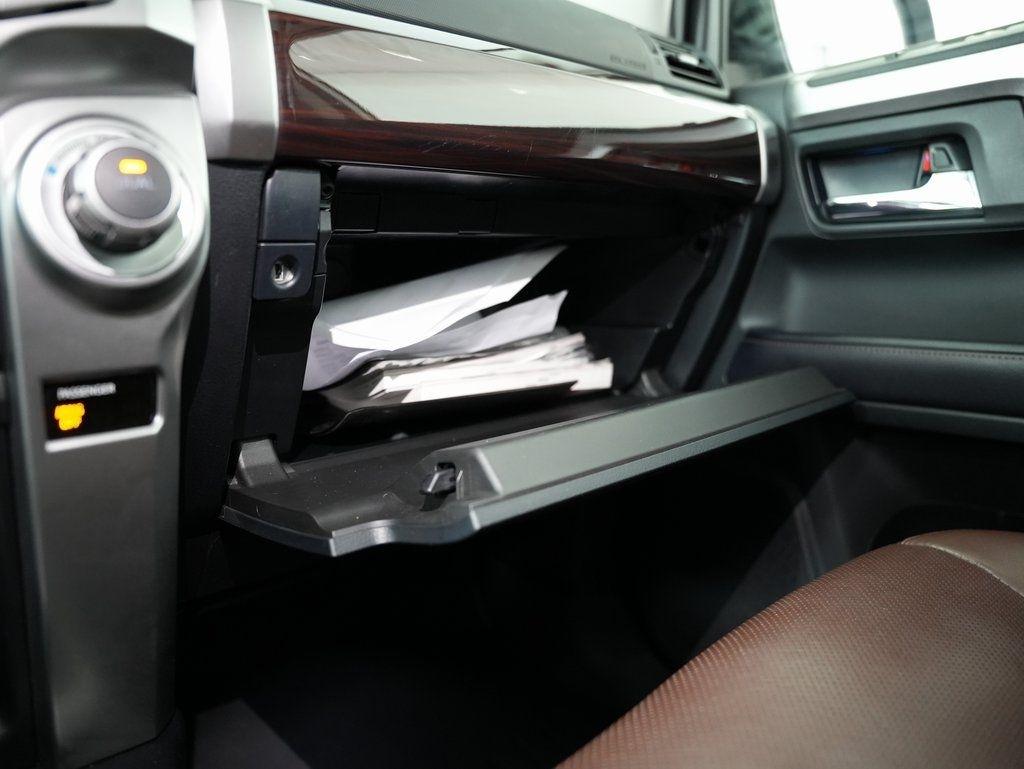 Toyota 4Runner TRD Off Road Premium 4WD (Natl) 2018