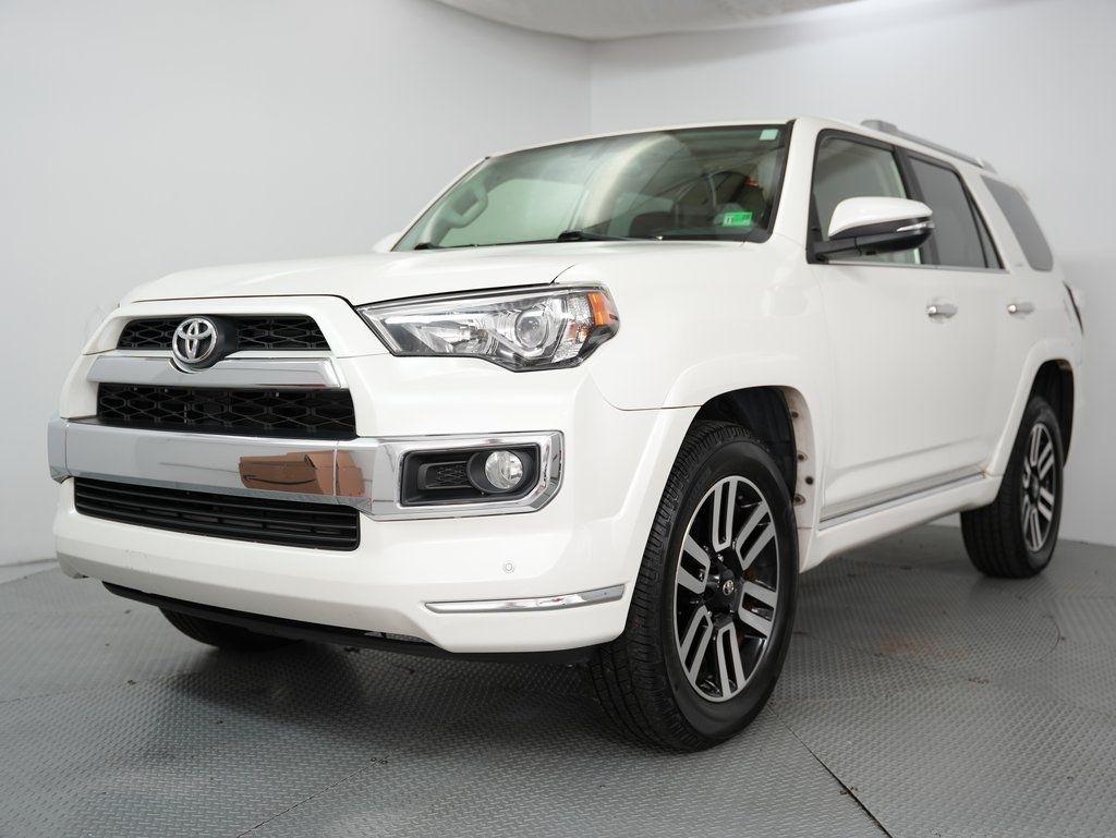 Toyota 4Runner TRD Off Road Premium 4WD (Natl) 2018