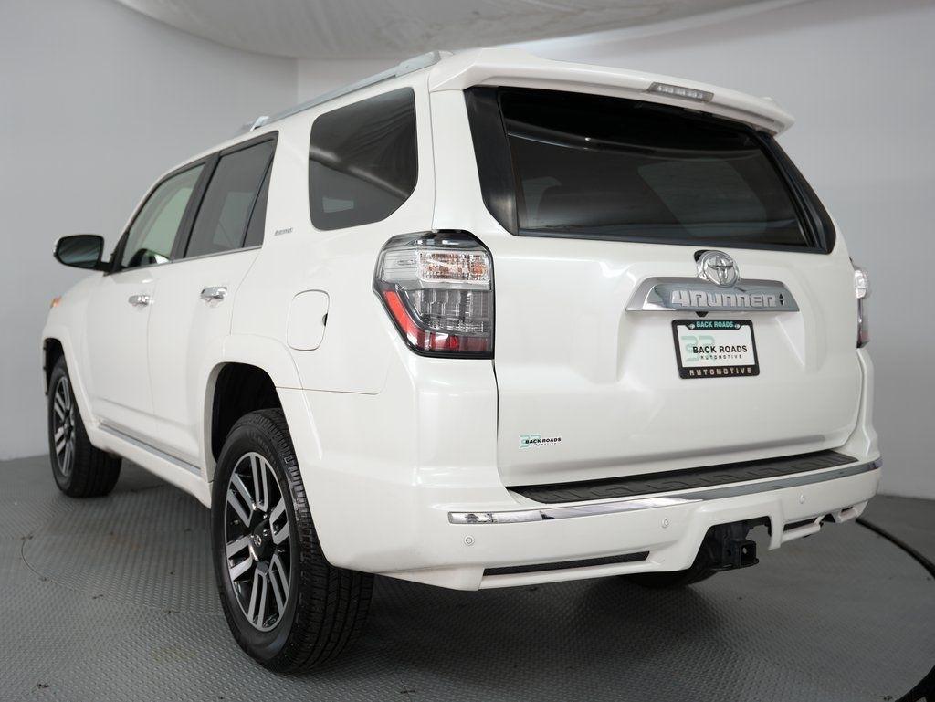 Toyota 4Runner TRD Off Road Premium 4WD (Natl) 2018