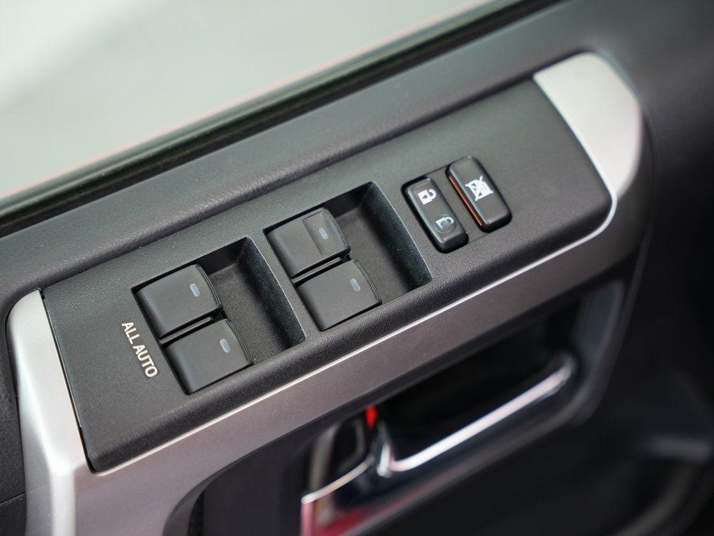 Toyota 4Runner 4WD 4dr V6 Trail Premium (Natl) 2015