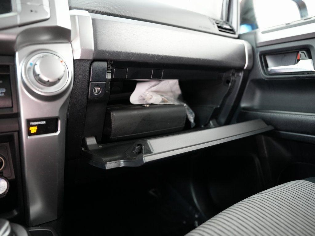 Toyota 4Runner 4WD 4dr V6 Trail Premium (Natl) 2015