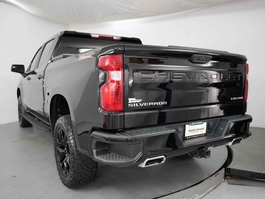 Chevrolet Silverado 1500 4WD Crew Cab 147" Custom Trail Boss 2022