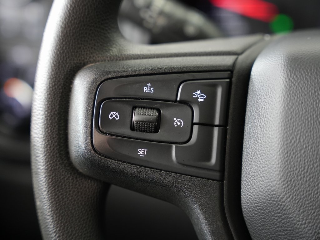 Chevrolet Silverado 1500 4WD Crew Cab 147" Custom Trail Boss 2022