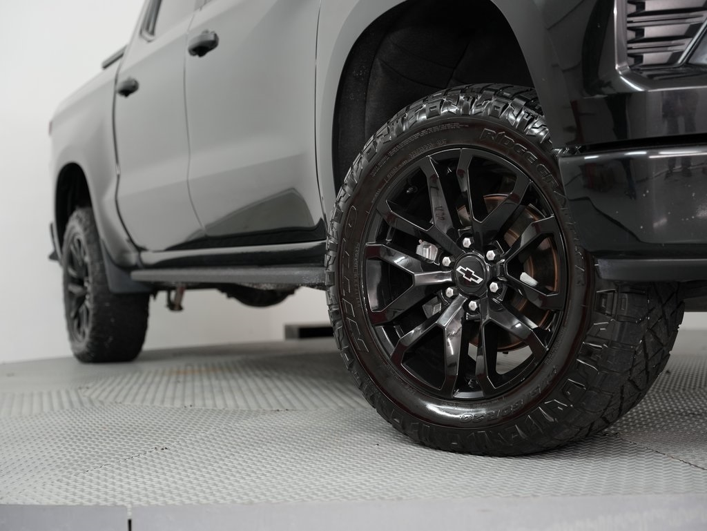Chevrolet Silverado 1500 4WD Crew Cab 147" Custom Trail Boss 2022