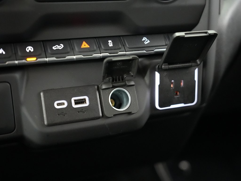 Chevrolet Silverado 1500 4WD Crew Cab 147" Custom Trail Boss 2022