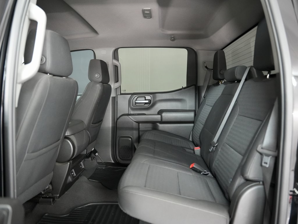 Chevrolet Silverado 1500 4WD Crew Cab 147" Custom Trail Boss 2022