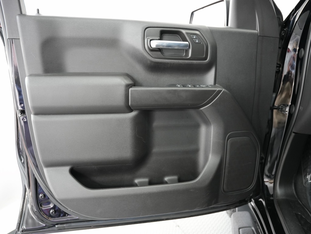 Chevrolet Silverado 1500 4WD Crew Cab 147" Custom Trail Boss 2022