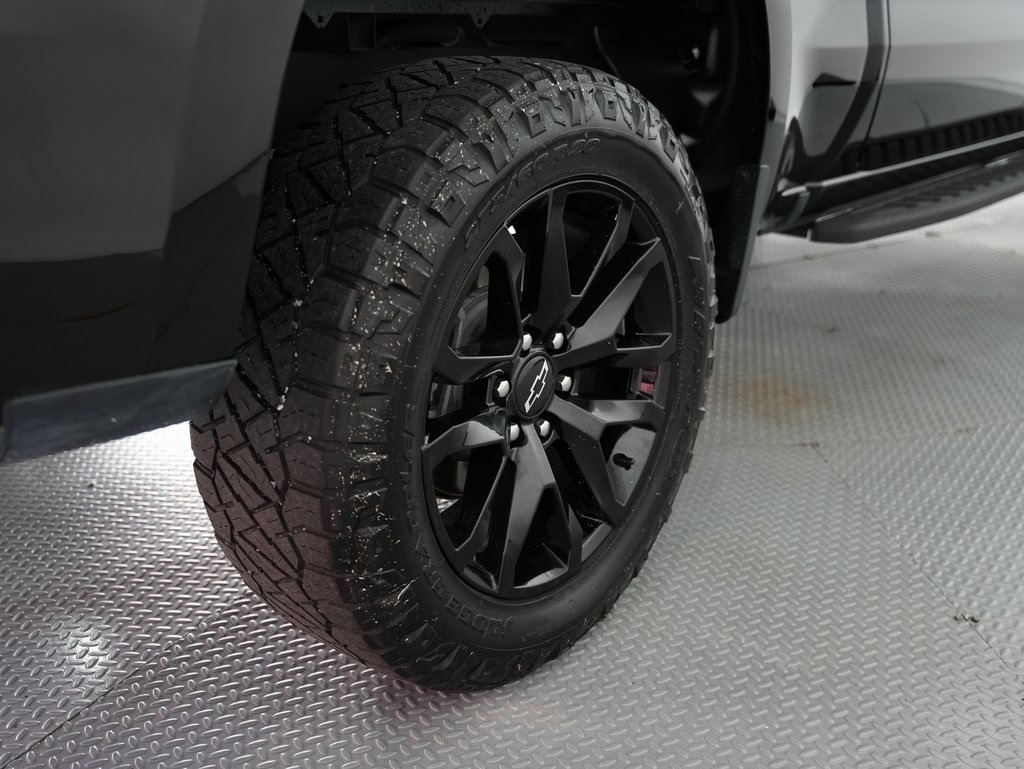 Chevrolet Silverado 1500 4WD Crew Cab 147" Custom Trail Boss 2022