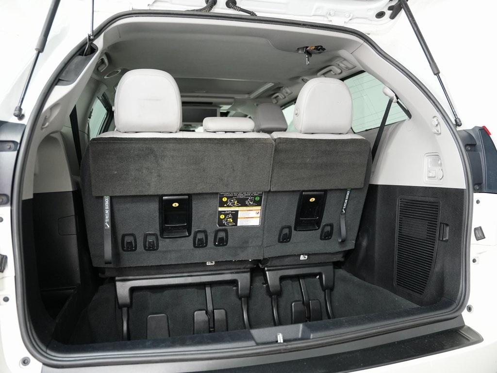 Toyota Sienna Limited Premium AWD 7-Passenger (Natl) 2019