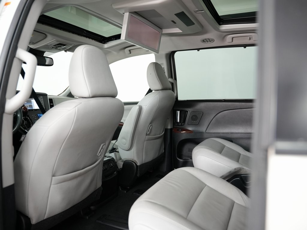 Toyota Sienna Limited Premium AWD 7-Passenger (Natl) 2019