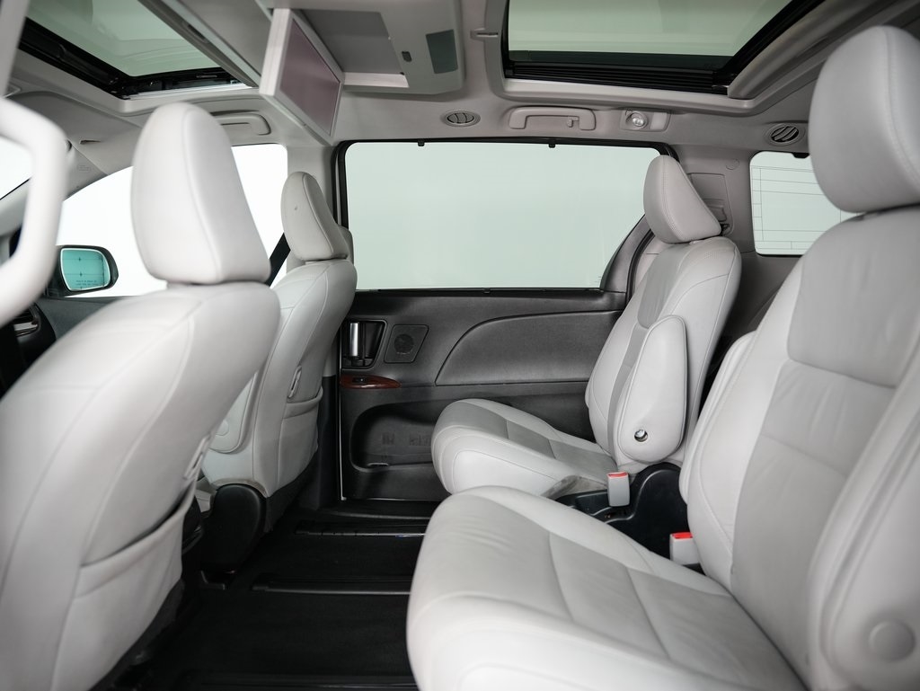 Toyota Sienna Limited Premium AWD 7-Passenger (Natl) 2019