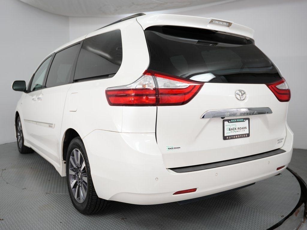 Toyota Sienna Limited Premium AWD 7-Passenger (Natl) 2019